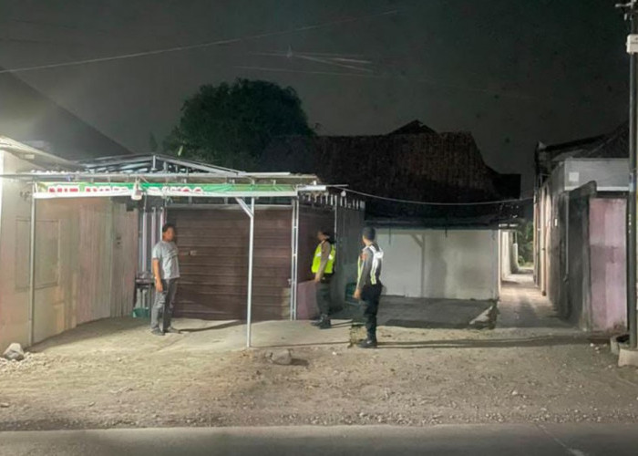 Warga Semarang Digelandang ke Polsek Tegowanu, Diduga Mencuri Uang dan Handphone di Warung