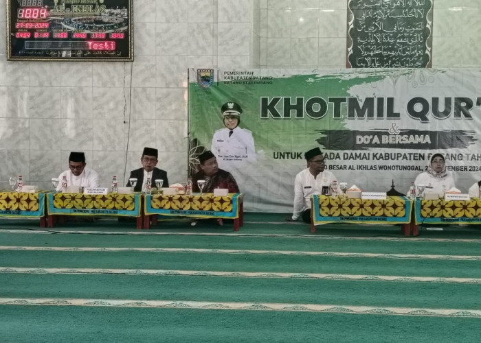 Hadir di Masjid Wonotunggal, Cabup Batang Fauzi Fallas Siap Dukung Khotmil Quran Kemenag