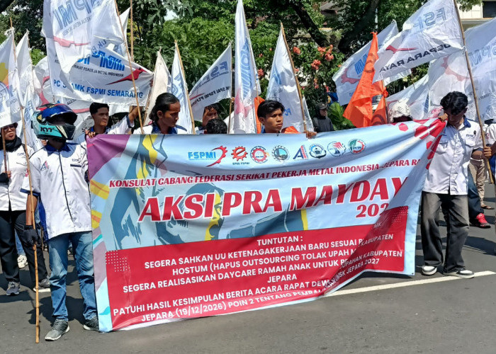 Buruh FSPMI Jateng Demo di DPRD, Tuntut Hapus Outsourcing dan Upah Murah