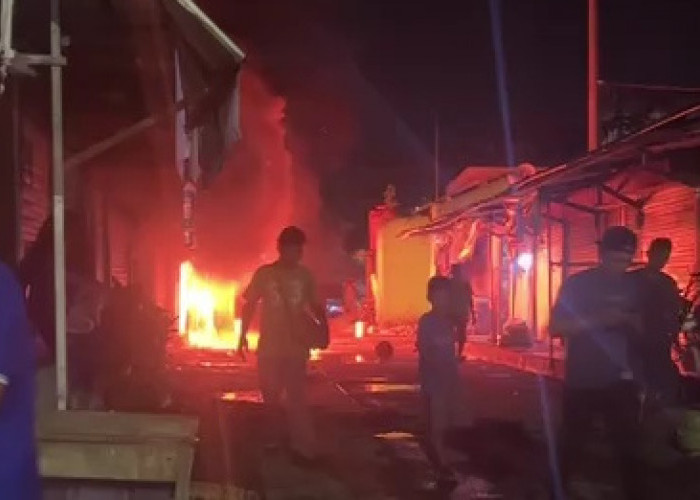 Pasar Kanjengan Semarang Kebakaran, 220 Pedagang Terpukul Kerugian Diperkirakan Tembus Rp2,5 Miliar