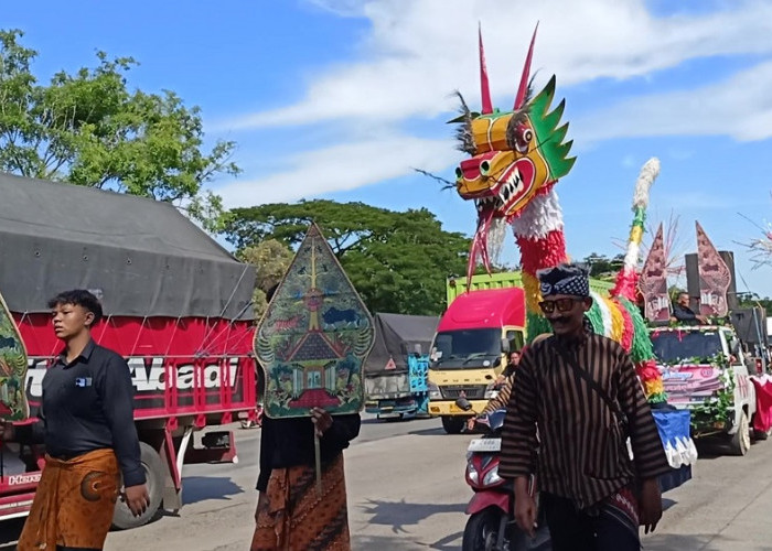 Kirab Budaya Mbah Syafi’i Semarang Diserbu Ribuan Warga, Jejak Ulama Pejuang Mataram Kembali Menggema