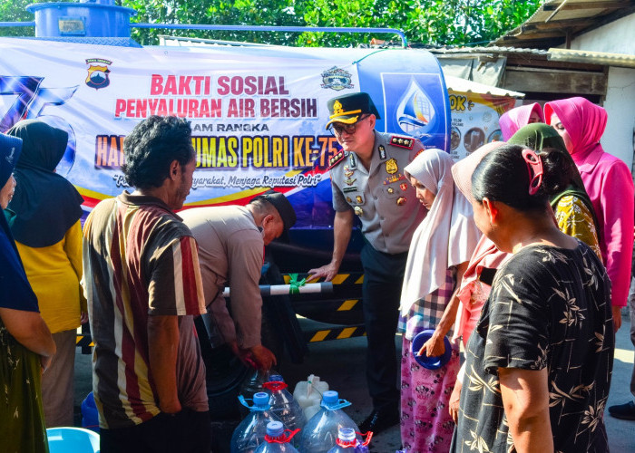 Hari Jadi Humas Polri ke-75, Polres Tegal Kota Bantu Warga Panggung Penuhi Kebutuhan Air Bersih