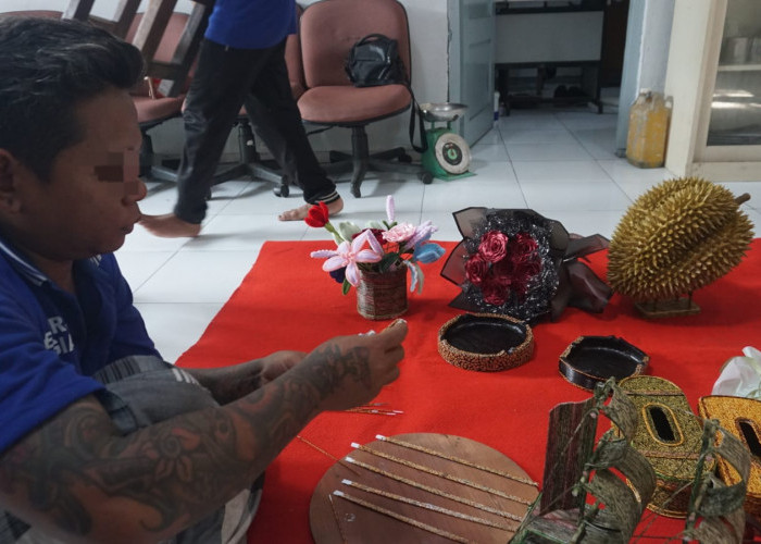 Mengintip Kreatifitas Warga Binaan Rutan Pekalongan Ubah Limbah jadi Cuan