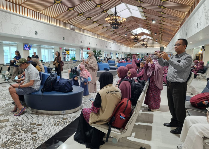 Jumlah Penumpang Bandara Adi Soemarmo Diperkirakan Naik 1 Persen,  