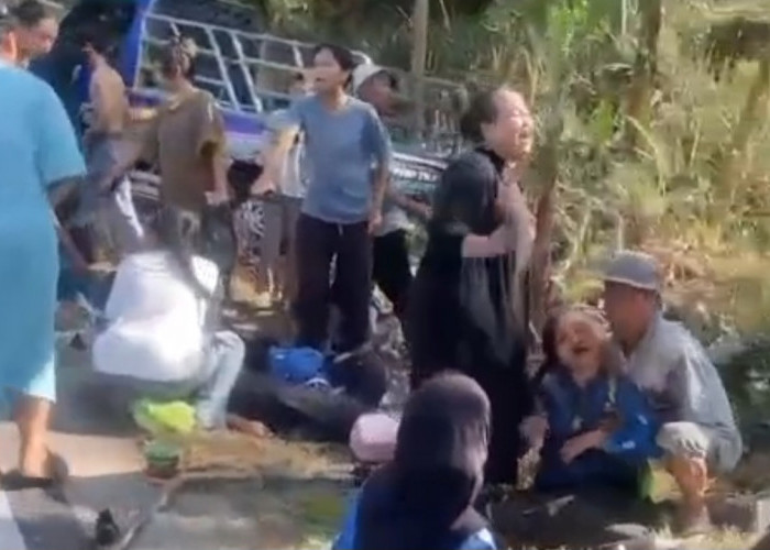 Truk Tabrak Pikap Bawa Pelajar di Belik Pemalang, 10 Orang Luka-Luka