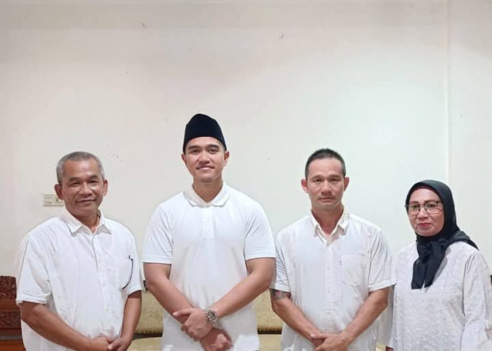 Temui Kader PSI Sragen, Kaesang Pacu Semangat Kader