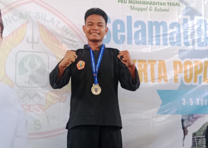 Harumkan Nama Sekolah, Siswa SMK Peristek Pangkah Tegal Sabet Juara 2 di Lomba Pencak Silat