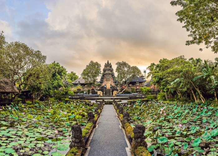 Wajib di Kunjungi Saat Liburan Akhir Tahun 2023 di Bali! 5 Pura Ini Sangat Populer di Kalangan Wisatawan