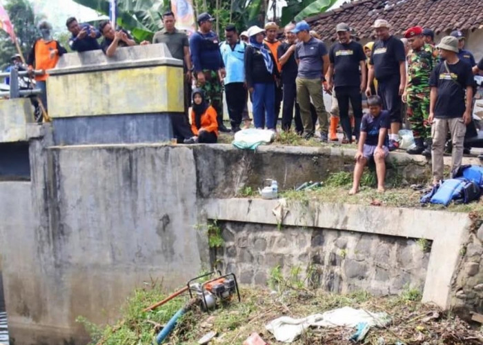 Ormas di Kudus Kutuk Aksi Warga Buang Sampah di Kali 