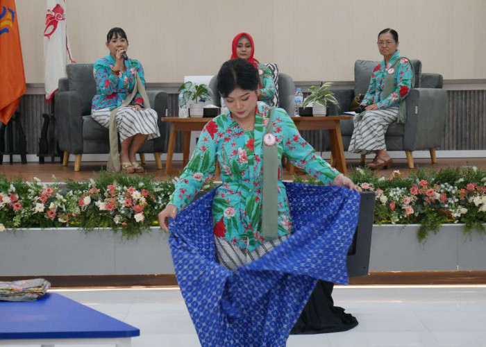 Parade Berkebaya di Kudus Jadi Sorotan, Kebaya Nusantara Dibawa ke Panggung Hari Kebaya Nasional 2026