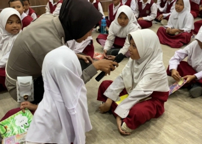 Edukasi Tertib Berlalulintas Satlantas Polres Tegal Diberikan kepada Pelajar SD