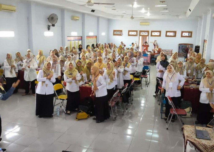 Workshop Musik Guru PAUD Tegal: Tinggalkan Jiplak Nada, Mulai Cipta Lagu