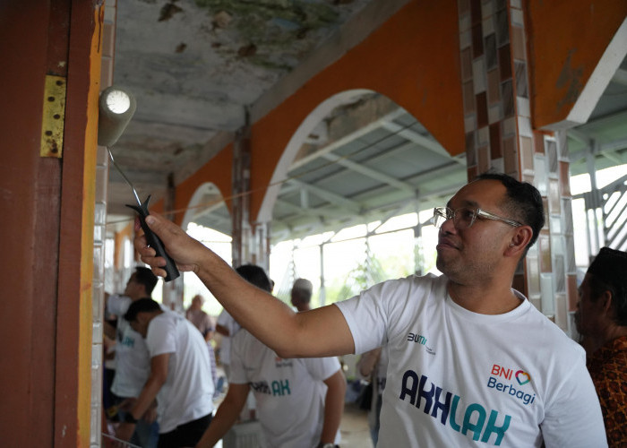 BNI Renovasi Masjid dan Beri Bantuan Pangan