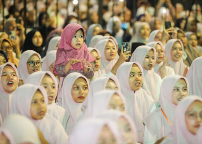 Semarak Jelang Penutupan MTQ Nasional XXXI 2026, Ribuan Kafilah dan Warga Tumplek di Masjid Agung Semarang