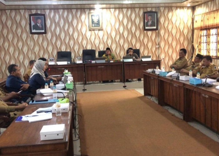 Kades Demak Mengadu ke DPRD, Perubahan Desil DTSEN Bikin Bansos Warga Terputus