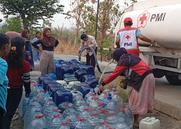Krisis Air Bersih Mengganas, PMI Tegal Gelontorkan Lebih dari 1 Juta Liter
