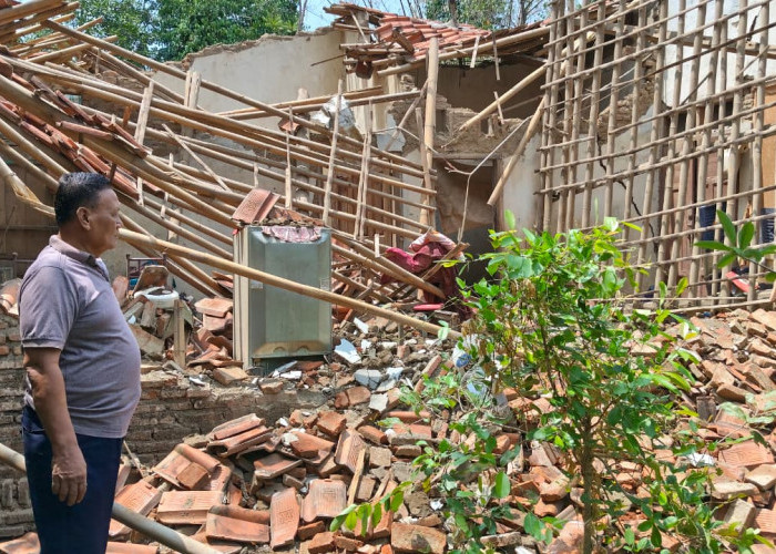 Tragis! Rumah Rata dengan Tanah saat Ditinggal Beli Lauk, Bocah 6 Tahun di Tegal Tewas Tertimpa Reruntuhan