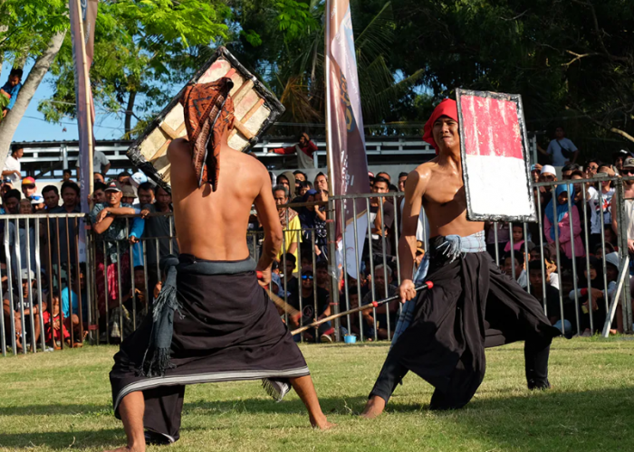 10 Tradisi Unik dan Menarik 17 Agustus-an di Berbagai Daerah di Indonesia