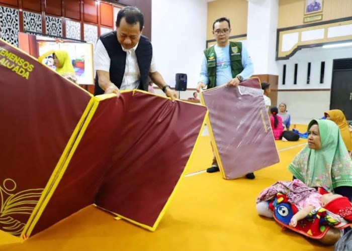 Gelombang Evakuasi Banjir Meningkat, Aula DPRD Kudus Jadi Posko Pengungsi Berfasilitas Istimewa