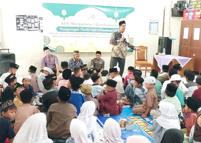 SDN Margadana 4 Kota Tegal Peringati Maulid Nabi Muhammad SAW