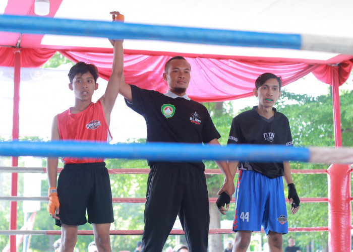 Siswa SMK Peristek Pangkah Tegal Raih Juara 1 Slawi Boxing Fight 2026