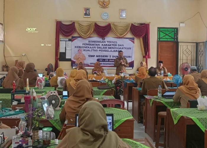 Tingkatkan Rapor Pendidikan, SMPN 2 Dukuhturi Tegal Gelar Bimtek Penguatan Karakter