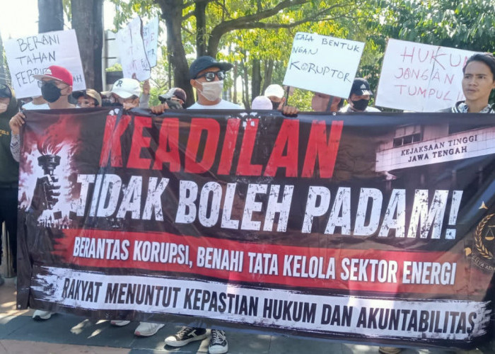 Demo Misterius di Depan Kejati Jateng, Massa Tolak Dialog dan Enggan Sebut Identitas