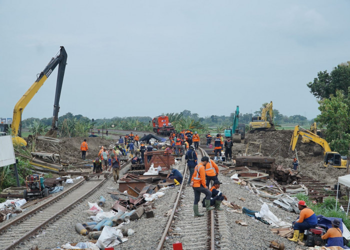 KAI Percepat Normalisasi Jalur KA pada Petak Stasiun Gubug-Karangjati