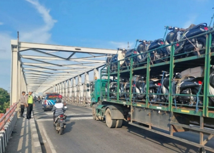Perbaikan Selesai, Jembatan Comal Kabupaten Pemalang Kembali Dibuka