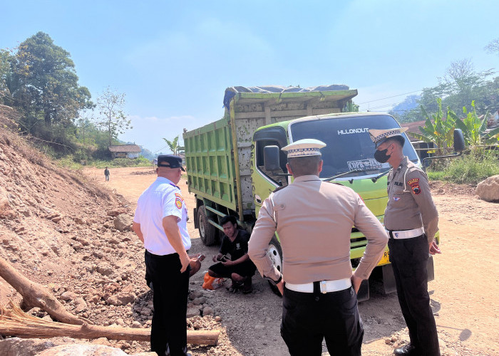 Dishub Kabupaten Semarang Temukan Kendaraan Angkutan Tambang Belum Memenuhi Persyaratan Laik Jalan