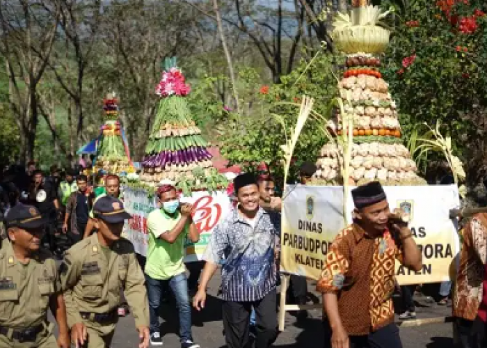 Mengenal 8 Upacara Adat di Jawa Tengah