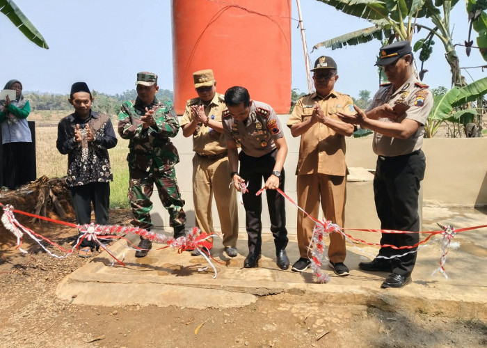 Kapolres Tegal Resmikan Sarana Air Bersih di Jatinegara 