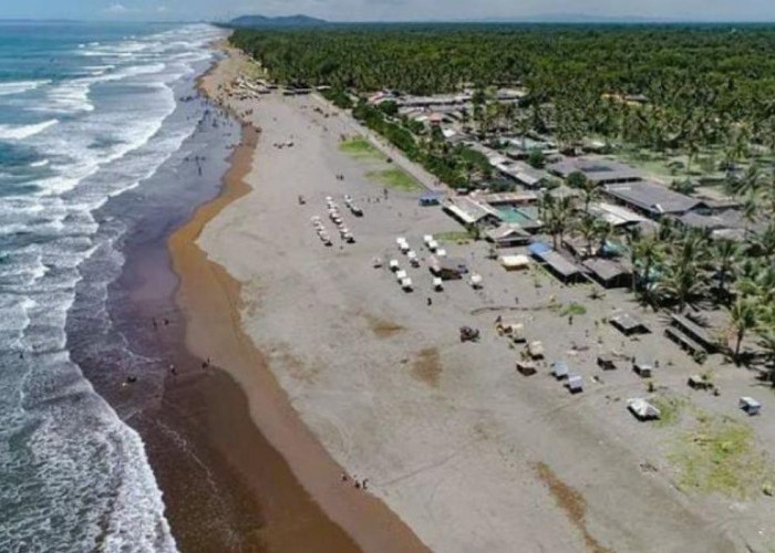 6 Pantai Terindah di Jawa Tengah, Pemandangannya Menakjubkan Bikin Betah!