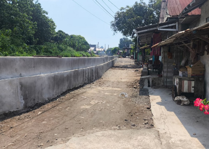 Usai Tanggul Diperbaiki, Jalan Jembawan Kalibanteng Kulon Akan Dicor Beton untuk Cegah Kerusakan Berulang