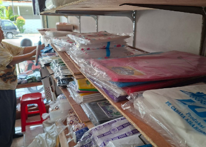 Efek Konflik Timur Tengah, Harga Plastik Melejit Usai Lebaran 2026 hingga 100 Persen!