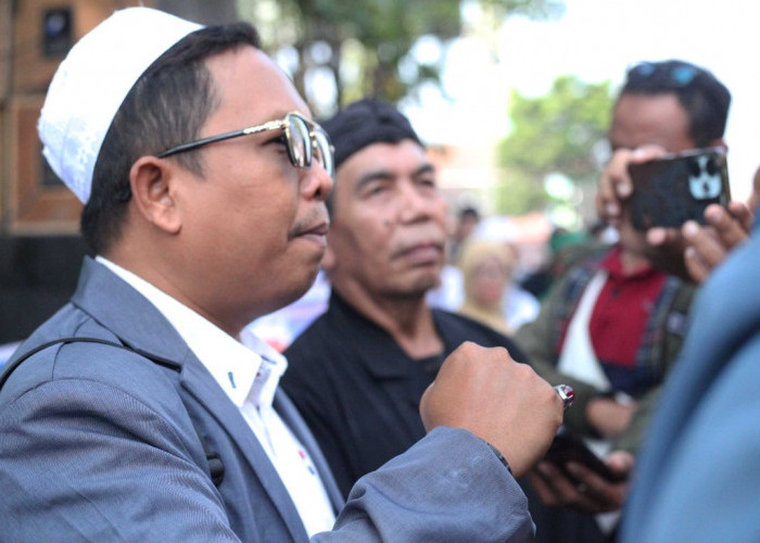 Muncul Aksi Demo Dukung Investasi Jangka Panjang di Tengah Penolakan Tempat Hiburan Malam di Tegal