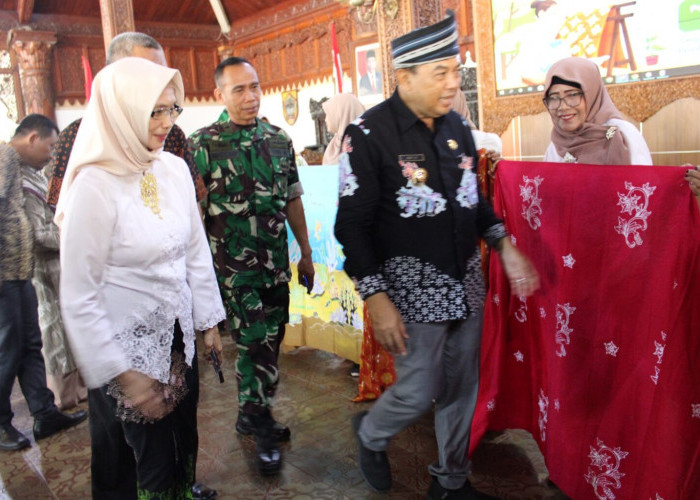 Angkat Potensi Batik Bumi Kartini, Pendopo Jepara Dijadikan Ruang Promosi