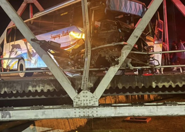 Kecelakaan Bus Sugeng Rahayu di Jembatan Jurug Solo, Motor Berhenti Jadi Penyebab