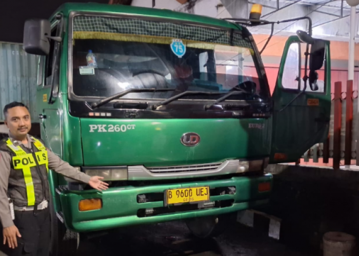Gagal Menyalip, Warga Magelang Tewas Dihantam Truk Trailer di Jalur Nasional