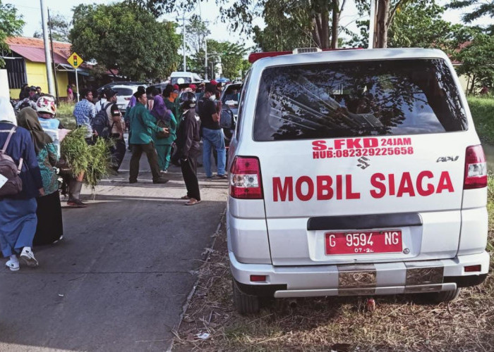 Mobil Plat Merah Antar Pendaftaran Bacaleg, Kades Aktif Diduga Daftar Caleg 