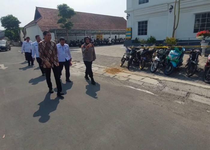 Plt Bupati dan Empat Kepala OPD Sukoharjo Dipanggil KPK di Polresta Solo