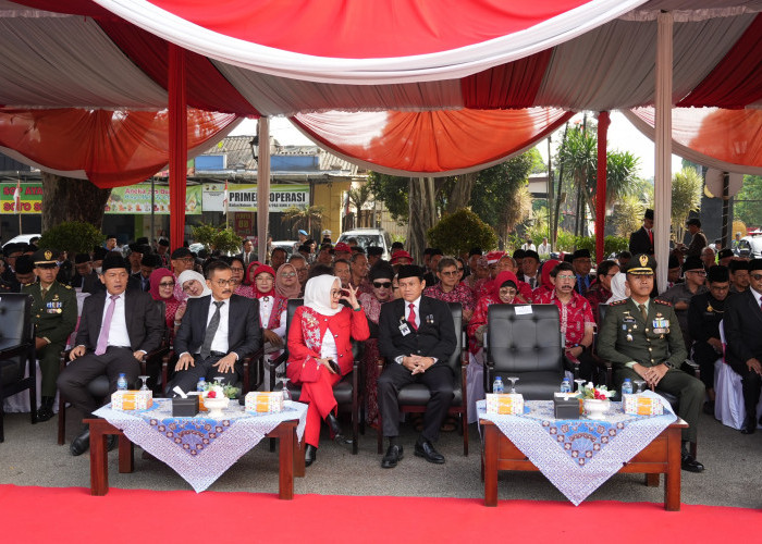 Dokter Boyke Ikut Upacara HUT ke-81 di Alun-alun Pancasila Salatiga