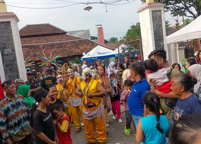 Lewat Kirab Budaya Sobo Dargo, Hidupkan Kembali Pasar Dargo Semarang