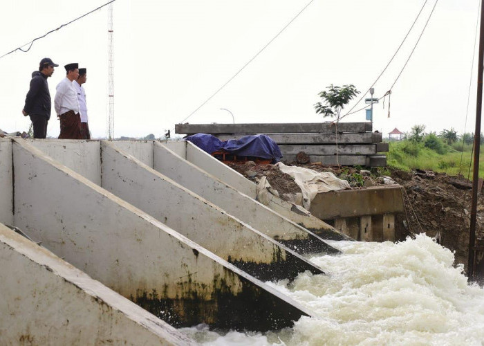 Pintu Air Tanggulangin Tumpuan Pengendalian Banjir di Kudus