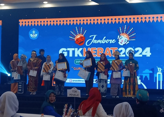 Raih Prestasi Tingkat Nasional, Tiga Guru Inspiratif Kota Semarang Raih Penghargaan Jambote GTK Hebat 2024