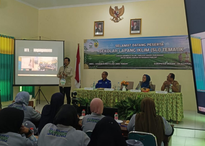 Tekan Kerisauan Menghadapi Cuaca, Puluhan Petani Sragen Ikuti Sekolah Lapang Iklim dari BMKG dan DKP3