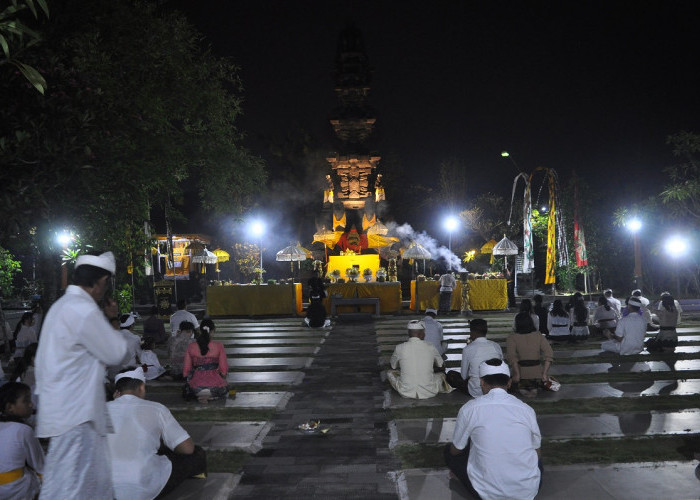 Hari Raya Kuningan, Umat Hindu Terapkan Ajaran Dharma Negara Untuk Tidak Golput Dalam Pilkada