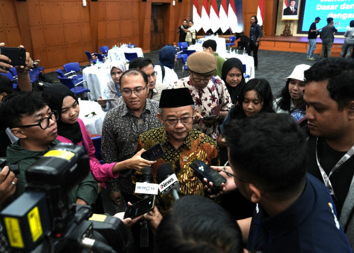 Mendikdasmen Abdul Mu'ti Bawa Kabar Gembira, Naikan Gaji dan Sejahterakan Guru di Indonesia 