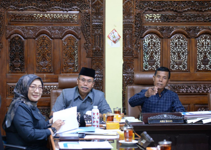 Reses Anggota DPRD Tegal Abu Suud Dibanjiri Aspirasi Warga, Jalan Rusak hingga Musala Minta Diperhatikan