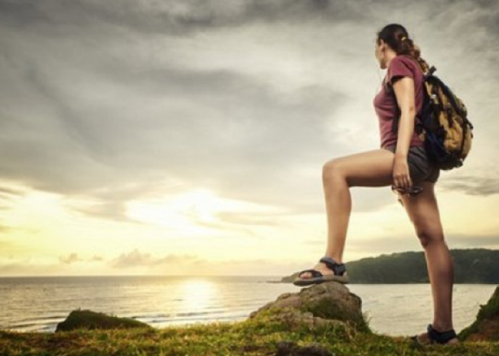 10 Manfaat Kesehatan dari Aktivitas Mendaki, Bikin Awet Muda!